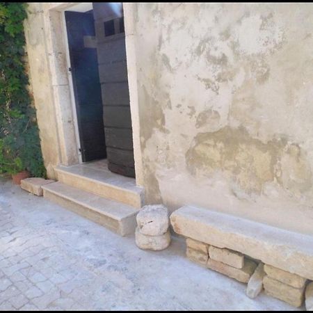 Apartment Martin - 10 Mt To The Beach Rovigno Esterno foto