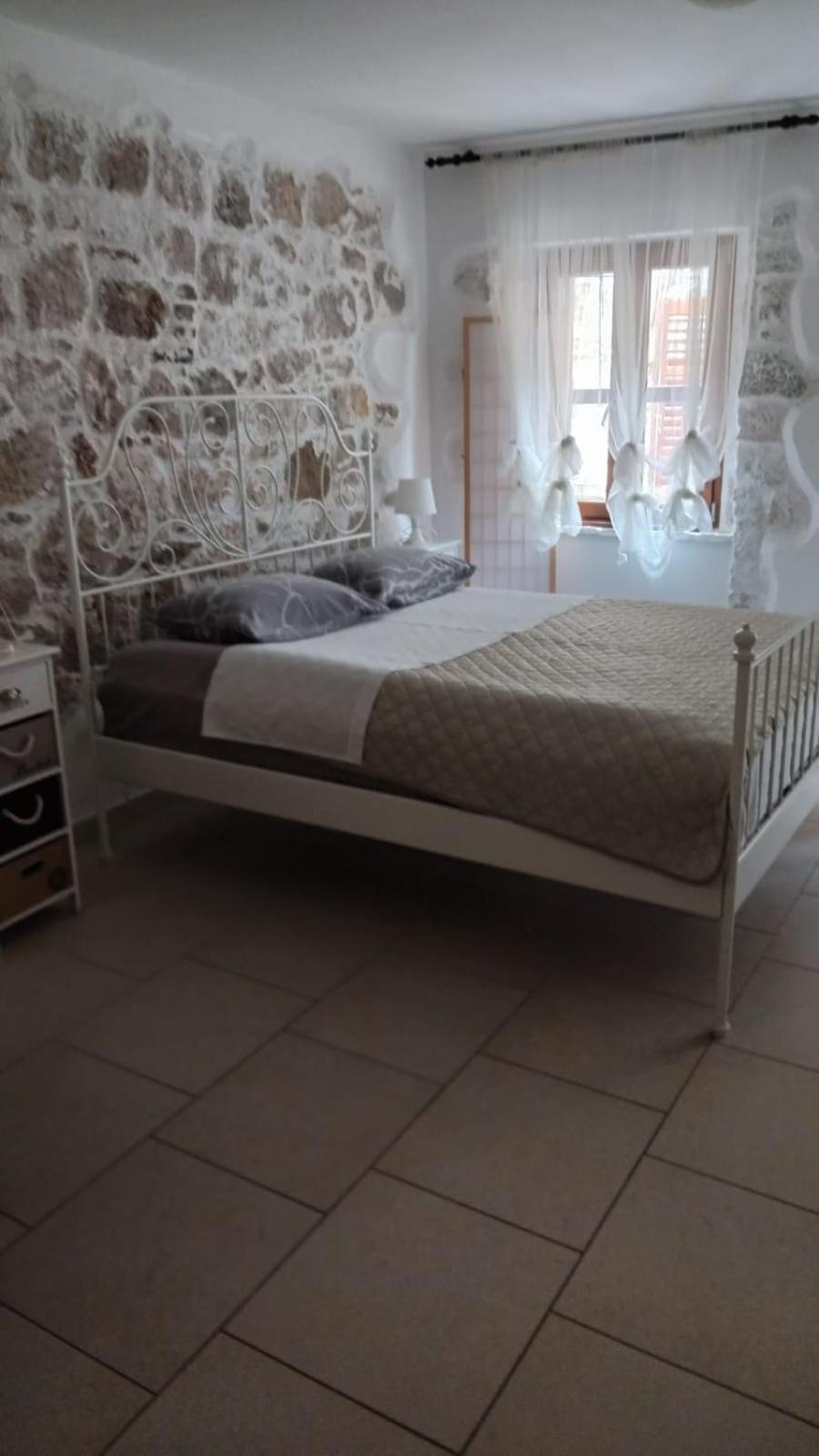 Apartment Martin - 10 Mt To The Beach Rovigno Esterno foto